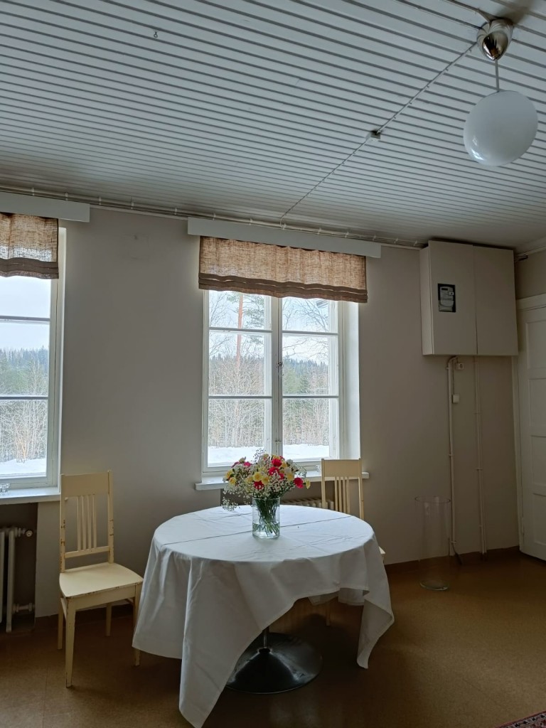 eteinen